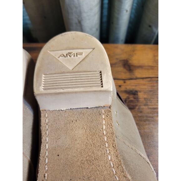 Vintage AMF Beige/Tan Shoes - Unknown Size, guessing 9 - Picture 6 of 9